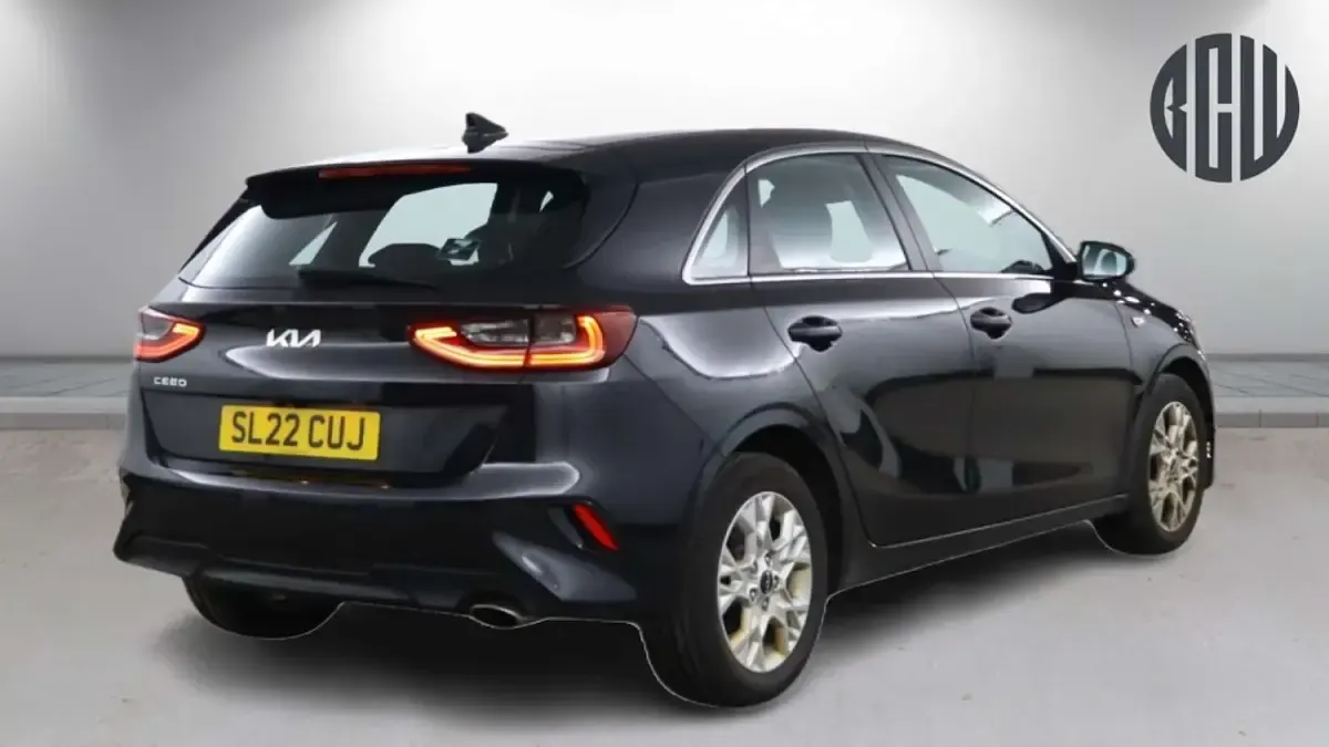 Used Kia Ceed 118 HP (86 kW) 2022 Black Hatchback