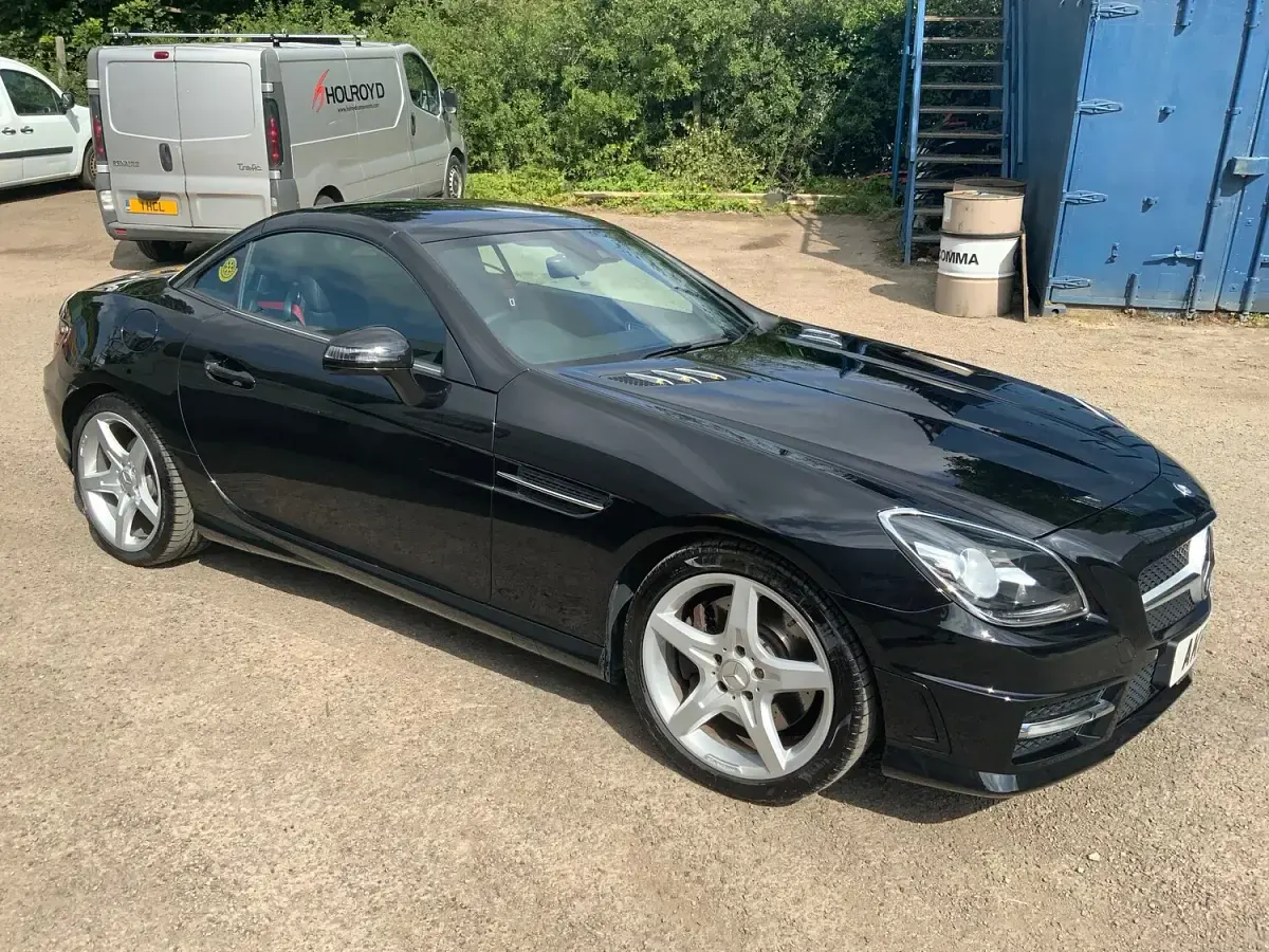 Used Mercedes SLK200 AMG 184 HP (135 kW) 2011 Black Cabriolet