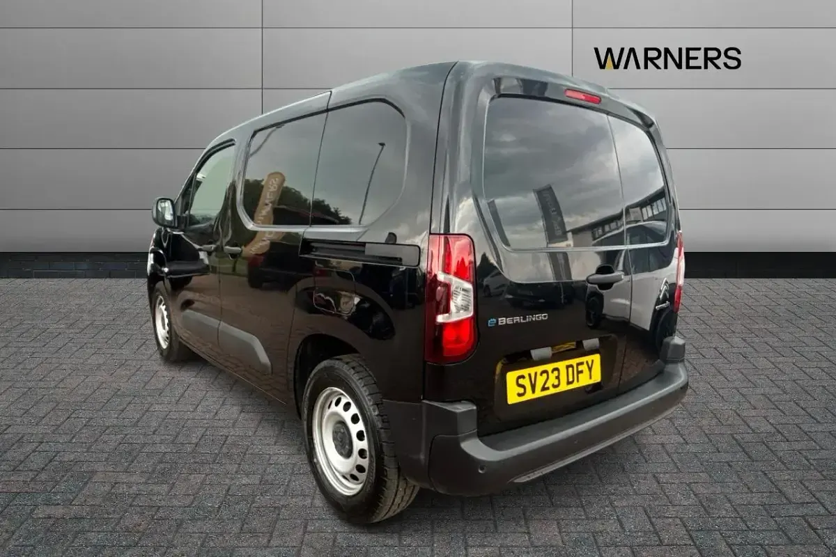 Usado Citroën e-Berlingo 98 kW (134 CV) 2023 Negro Monovolumen