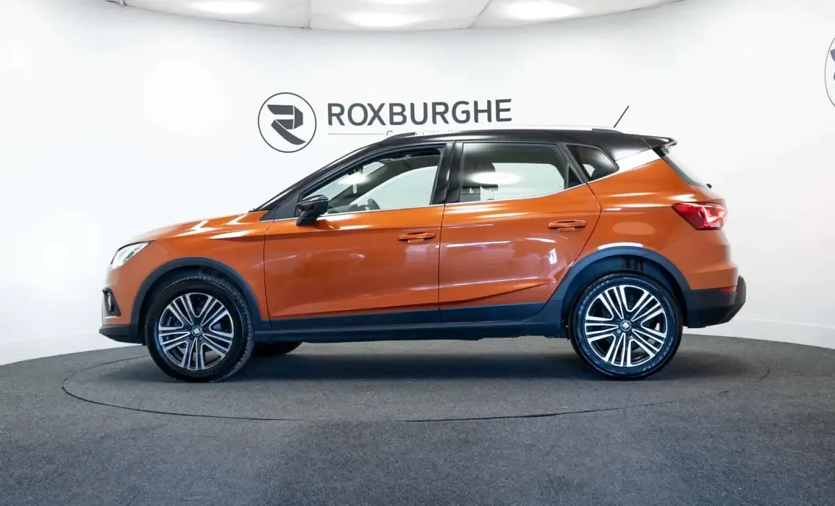 Begagnad Seat Arona XCELLENCE 95 HK (69 kW) 2019 Orange SUV