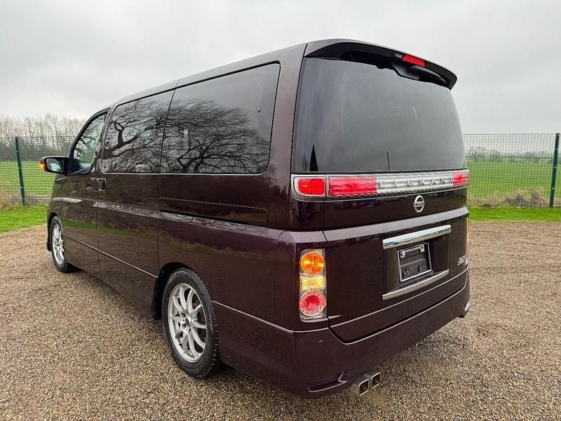 Used Nissan Elgrand Premium Edition 2008 Purple MPV