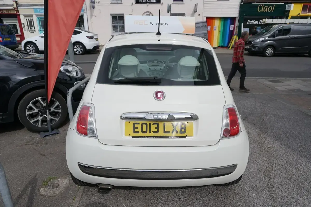 Used Fiat 500 Lounge 69 HP (50 kW) 2013 White Hatchback