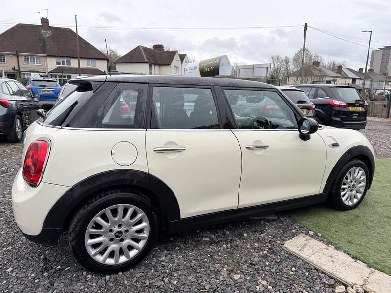 Used Mini Cooper Hatch 2015 White Hatchback