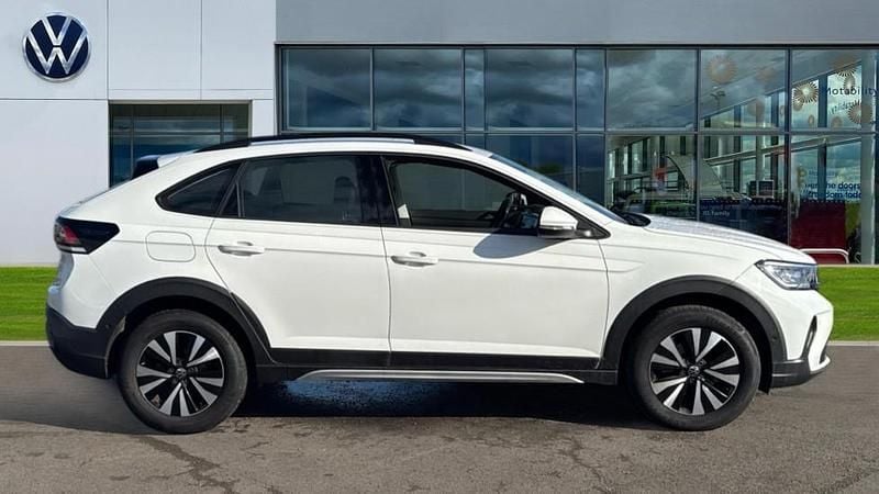 Used VW Taigo Life 110 HP (80 kW) 2024 Pure white SUV