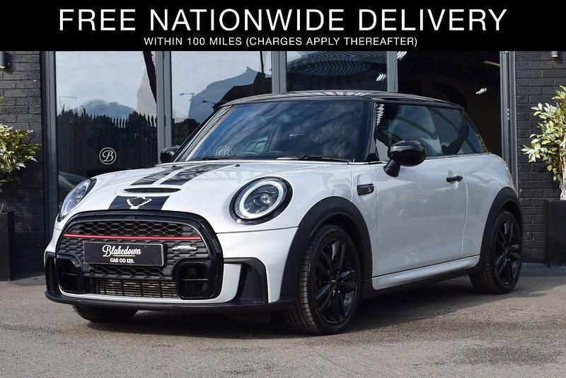 Silver Used 2022 Mini Cooper S Hatch Hatchback | £21,749 (Fair price) - Image 1/4