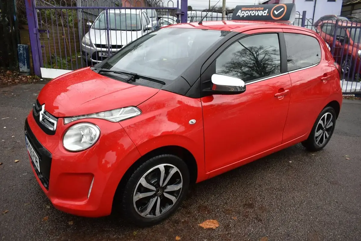 Used Citroën C1 Flair 68 HP (50 kW) 2015 Red Hatchback