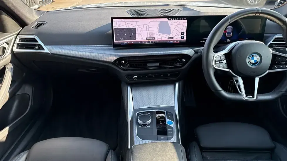 Usado BMW i4 M Sport 246 kW (335 CV) 2025 Gris Berlina