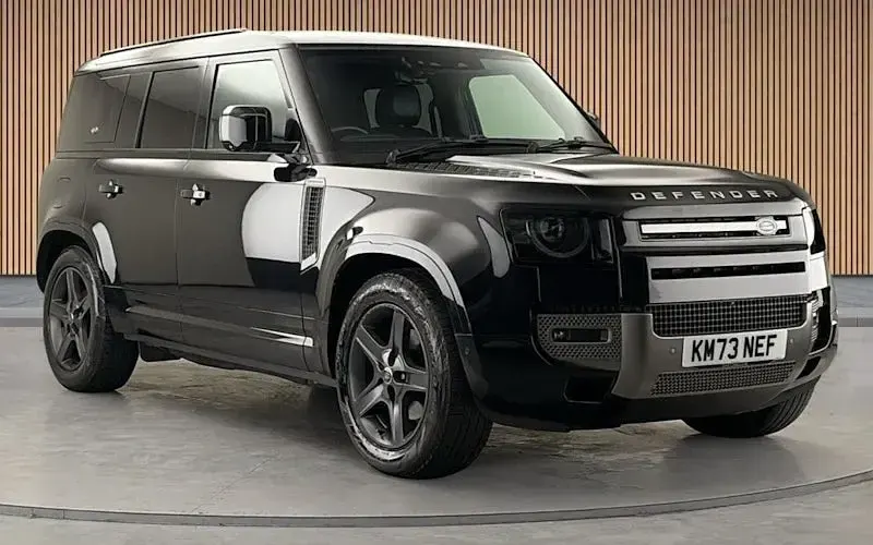 Used Land Rover Defender SE Dynamic 250 HP (183 kW) 2023 SUV