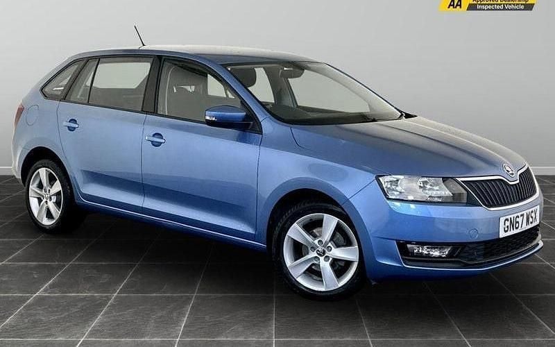 Blue Used 2017 Skoda Rapid SE Hatchback | £8,995 (Fair price) - Image 1/2
