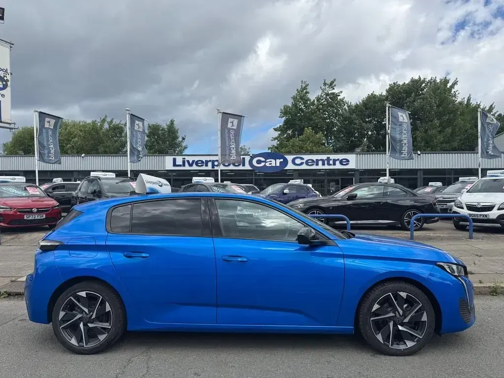Used Peugeot 308 Allure Premium 130 HP (95 kW) 2023 Blue Hatchback