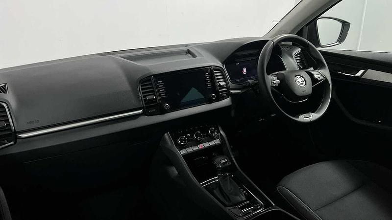 Used Skoda Karoq SE 150 HP (110 kW) 2025 Grey SUV