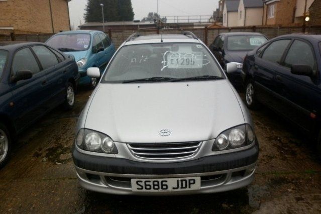 Used 2003 Kia Sedona MPV | £1,990 (Fair price) - Image 1/4