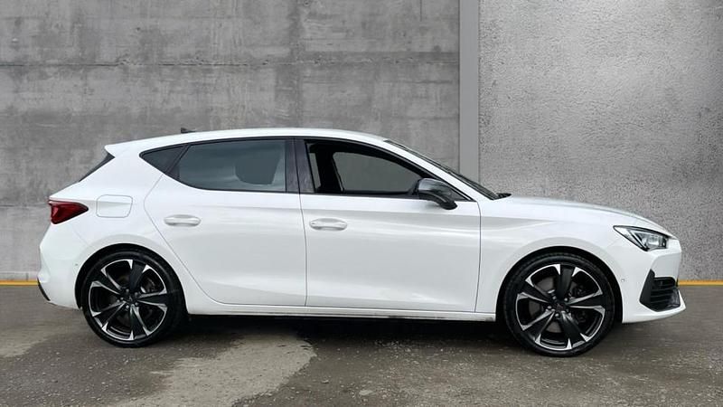 Used Cupra Leon VZ2 245 HP (180 kW) 2024 White