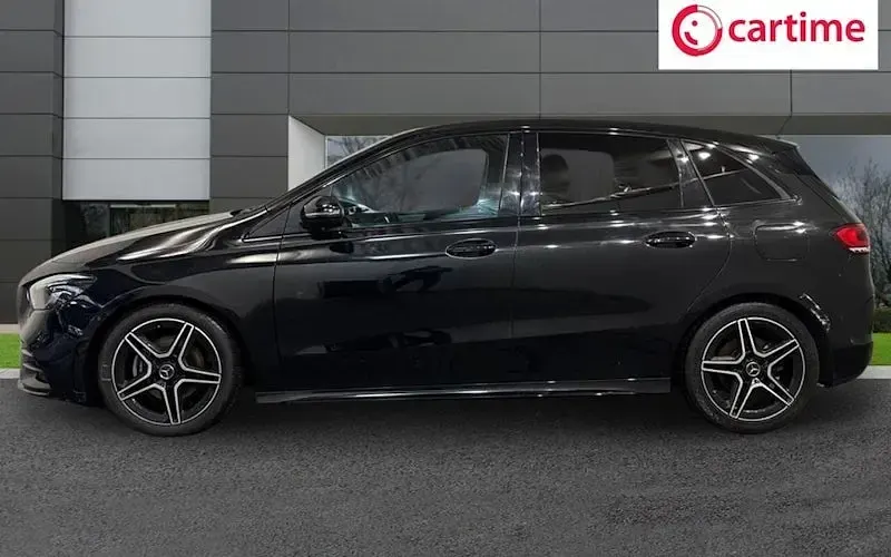 Used Mercedes B200 Executive 163 HP (119 kW) 2021 Black Hatchback