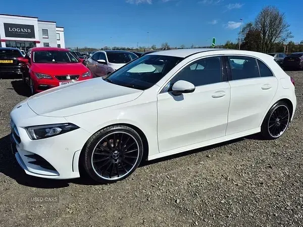 Begagnad Mercedes A180 Executive 116 HK (85 kW) 2018 Vit Halvkombi