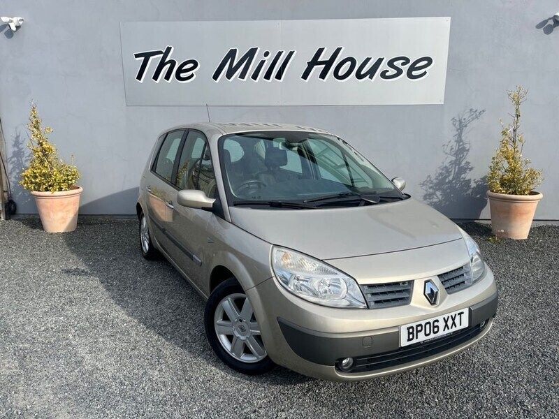 Gold Used 2006 Renault Scénic II Dynamique MPV | £2,499 (Expensive) - Image 1/4