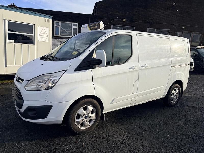 Used Ford Transit Custom Limited 130 HP (95 kW) 2016 White Van