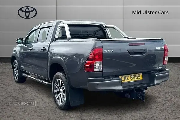 Used Toyota HiLux 150 HP (110 kW) 2019 Grey Pickup