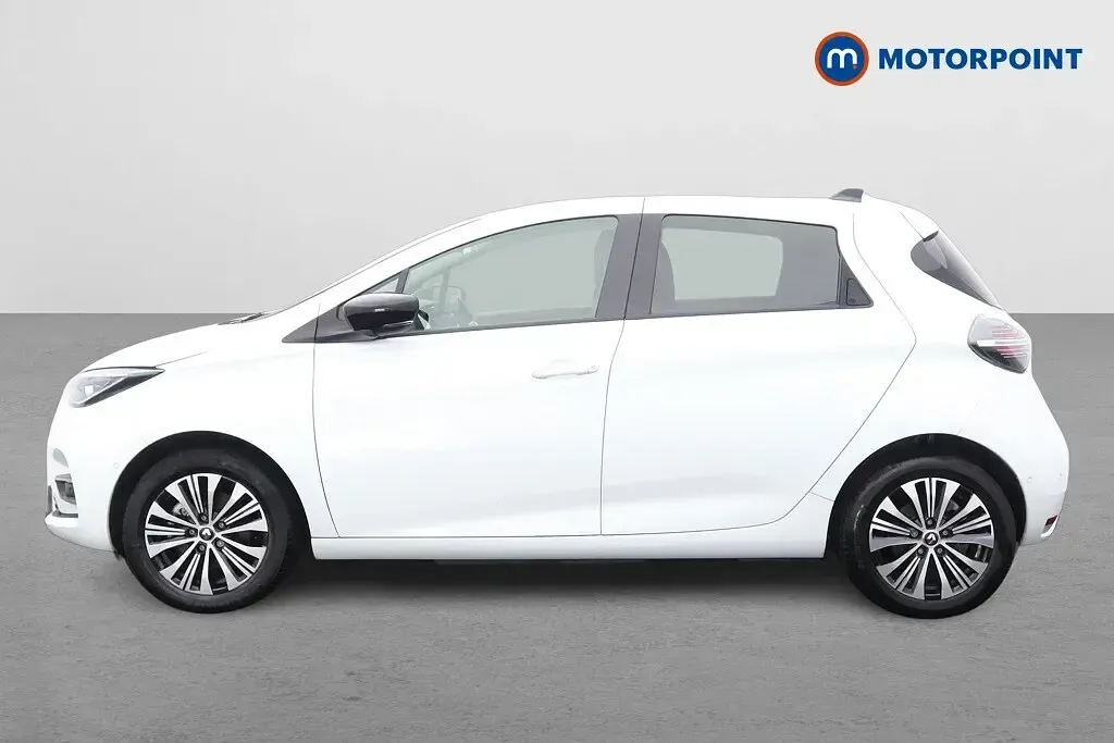 Used Renault Zoe Techno 100 kW (136 HP) 2023 White Hatchback