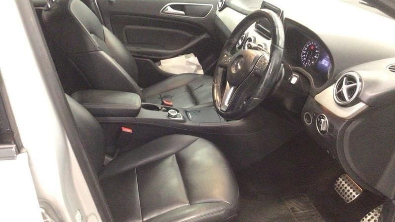 Used Mercedes B220 170 HP (125 kW) 2014 Silver MPV