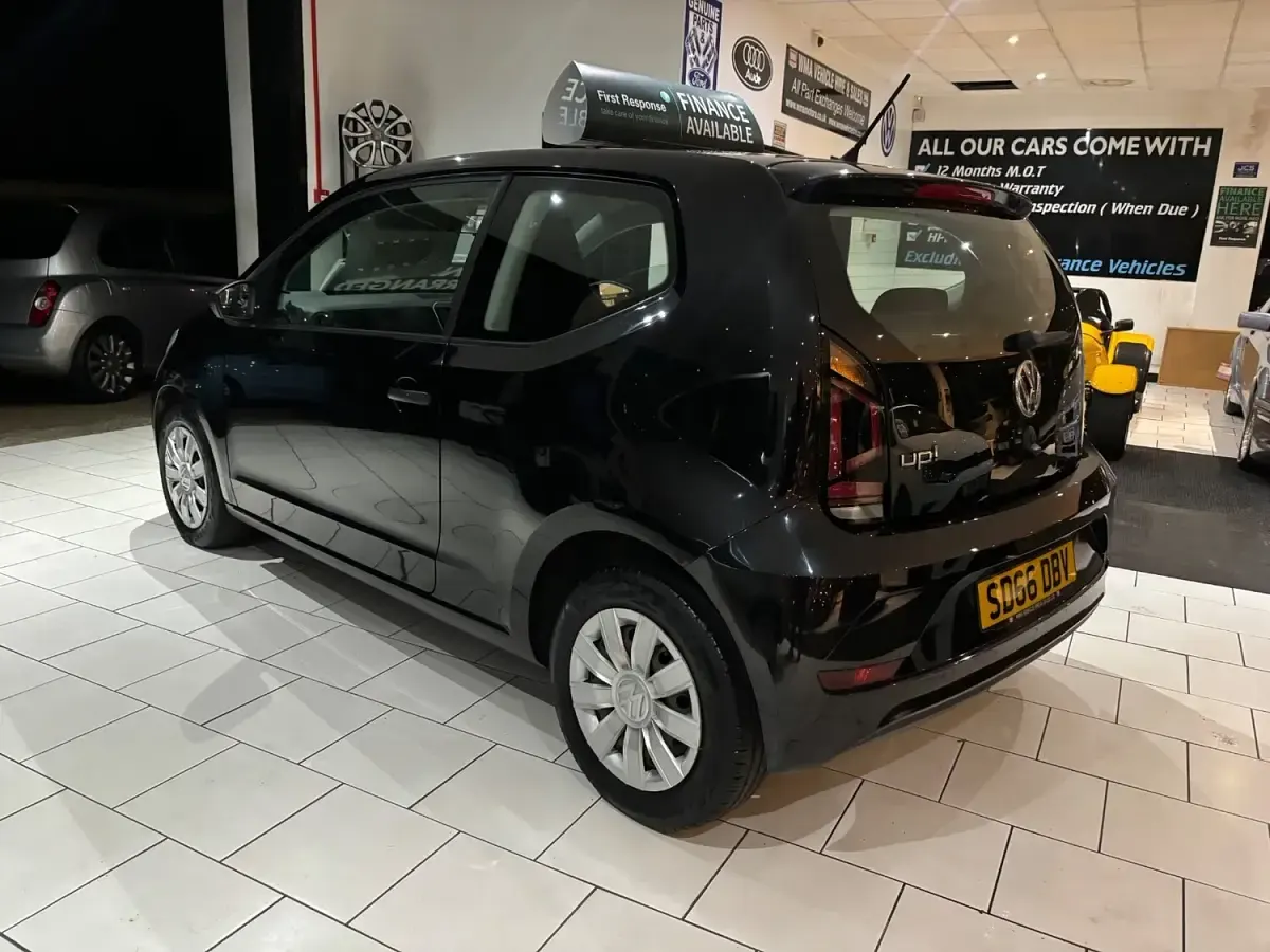 Used VW up! take up! 60 HP (44 kW) 2016 Black Hatchback