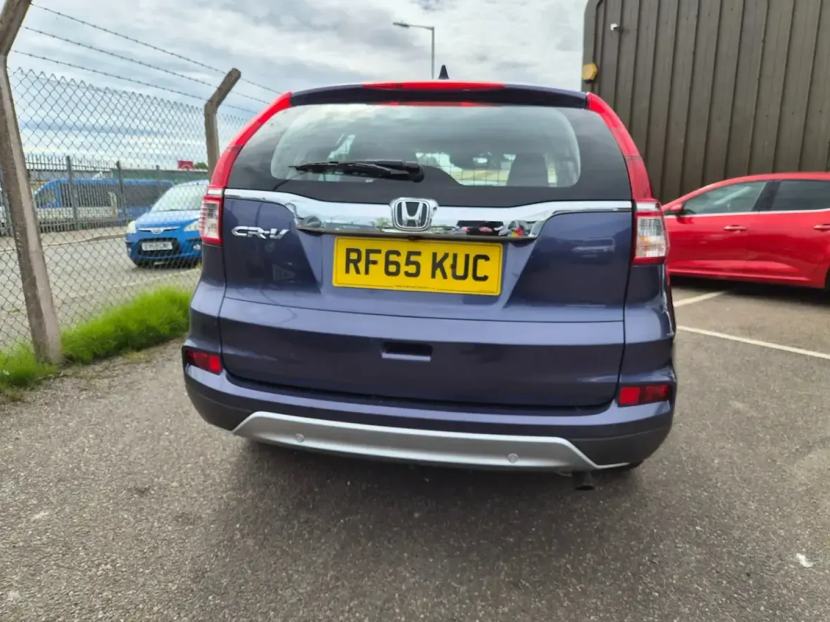 Used Honda CR-V SE 120 HP (88 kW) 2015 Blue SUV