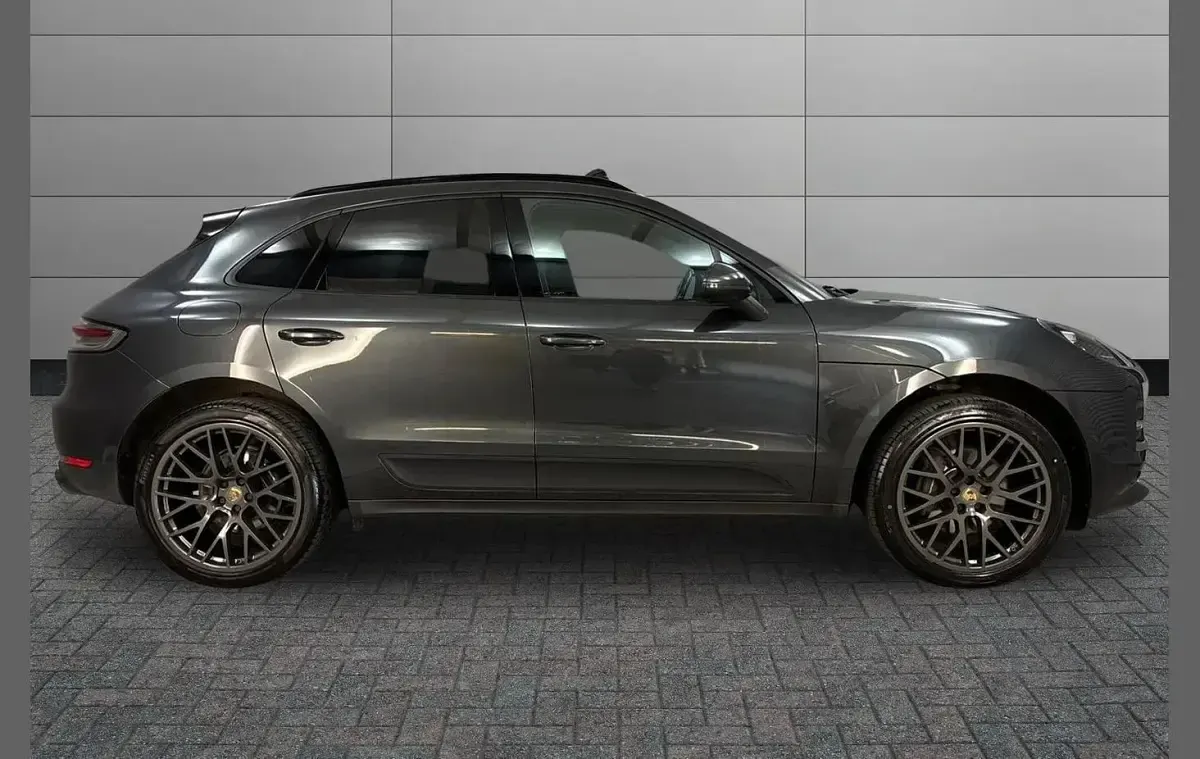 Used Porsche Macan 241 HP (177 kW) 2019 Grey SUV