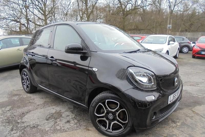 Used Smart ForFour Premium 71 HP (52 kW) 2015 Black Hatchback