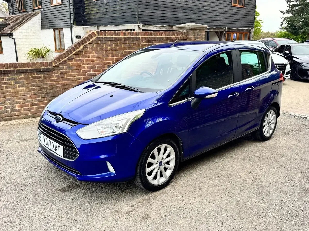 Used Ford B-MAX Titanium 105 HP (77 kW) 2017 Blue MPV