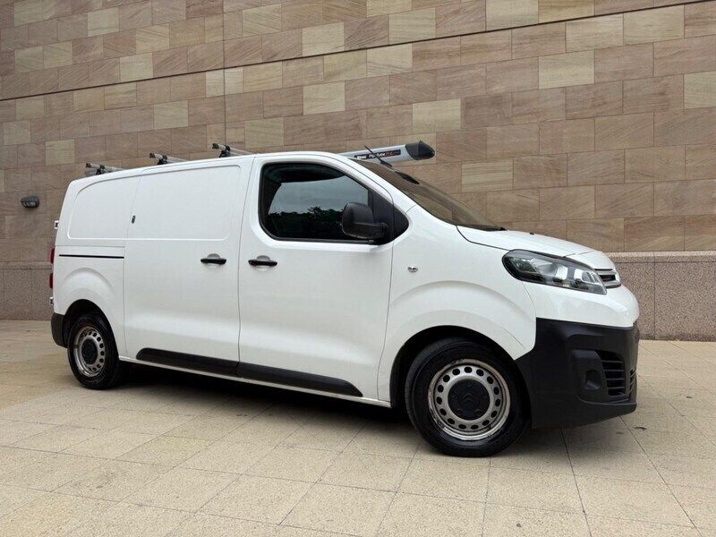 White Used 2021 Citroën Dispatch MPV | £7,445 (Super price) - Image 1/4