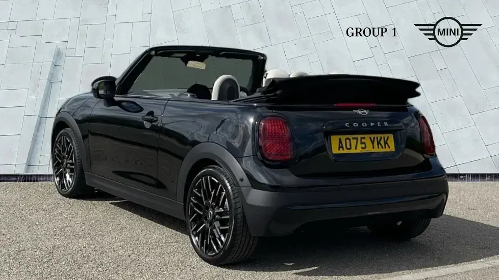Used Mini Cooper 118 kW (161 HP) 2025 Black Hatchback