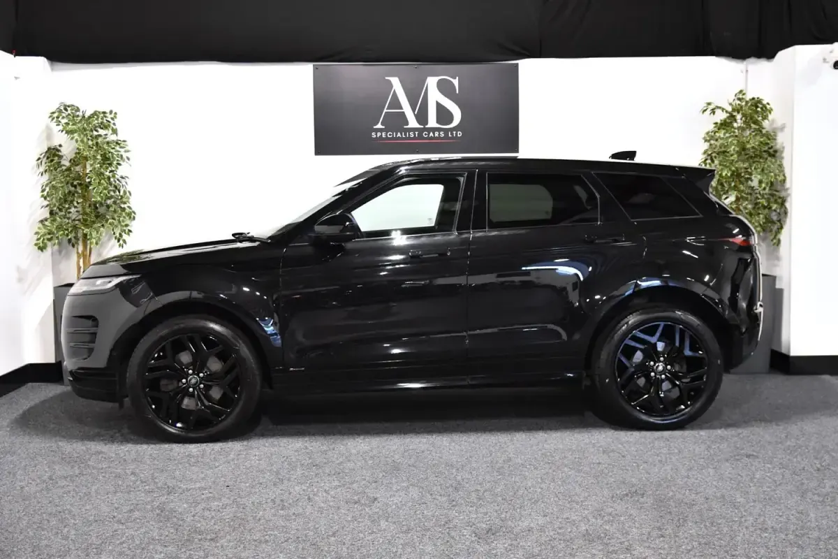 Używany Land Rover Range Rover evoque SE Dynamic 2019 Czarny SUV