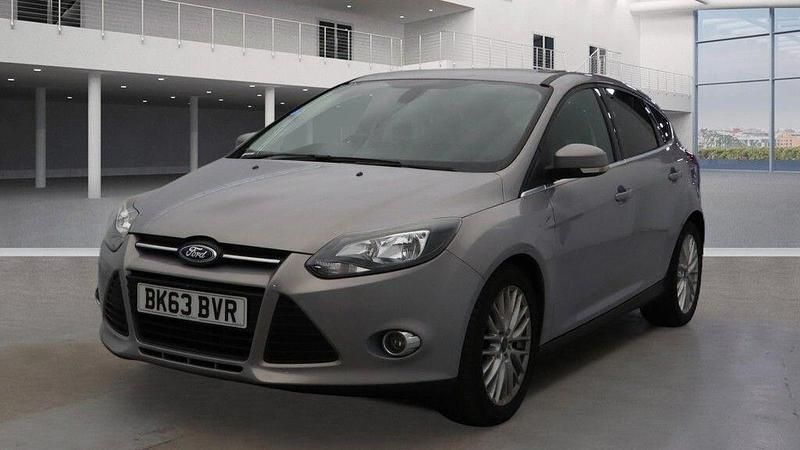 Used Ford Focus Zetec 2013 Silver Hatchback