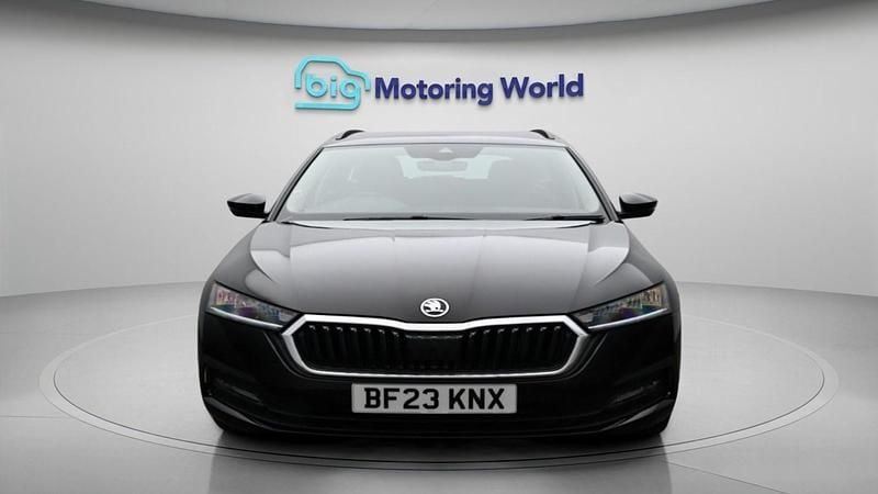 Used Skoda Octavia SE Technology 150 HP (110 kW) 2023 Black Estate