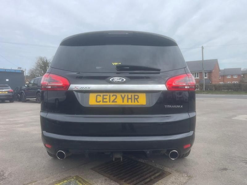 Usado Ford S-MAX Titanium X 200 HP (147 kW) 2012 Preto Monovolume