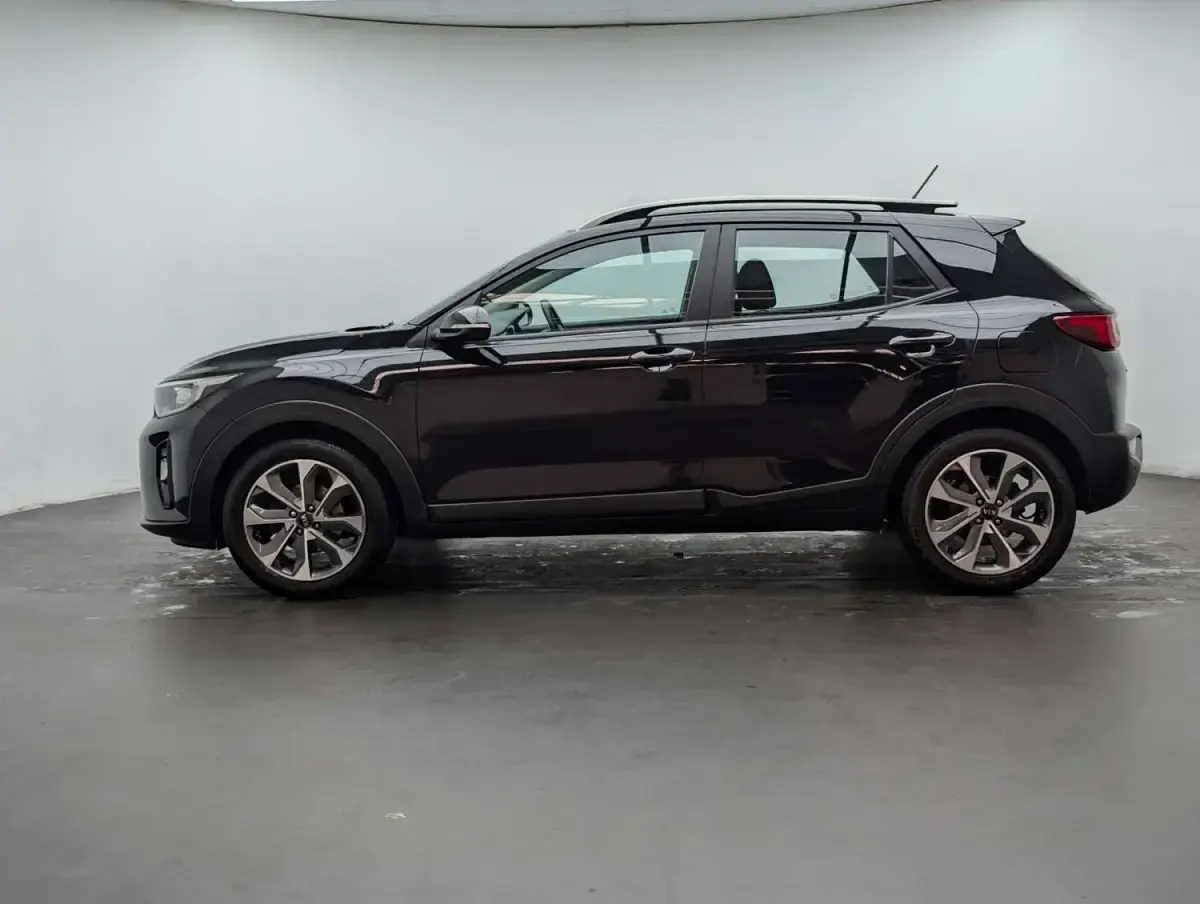 Używany Kia Stonic 2018 Czarny SUV