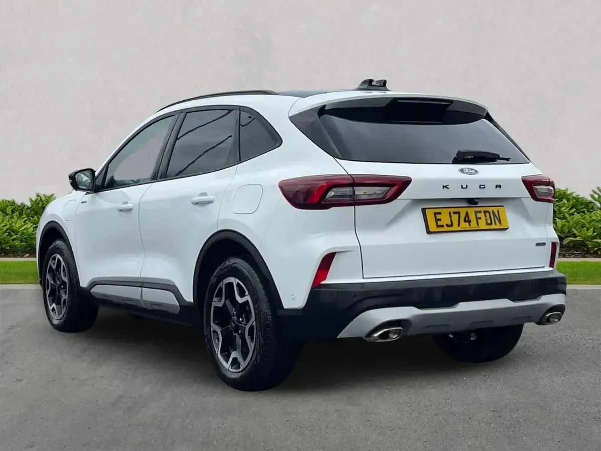 Usado Ford Kuga Active 243 CV (178 kW) 2024 Blanco SUV
