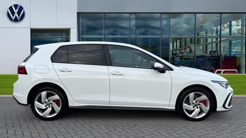 Used VW Golf VIII GTE 245 HP (180 kW) 2022 Pure white