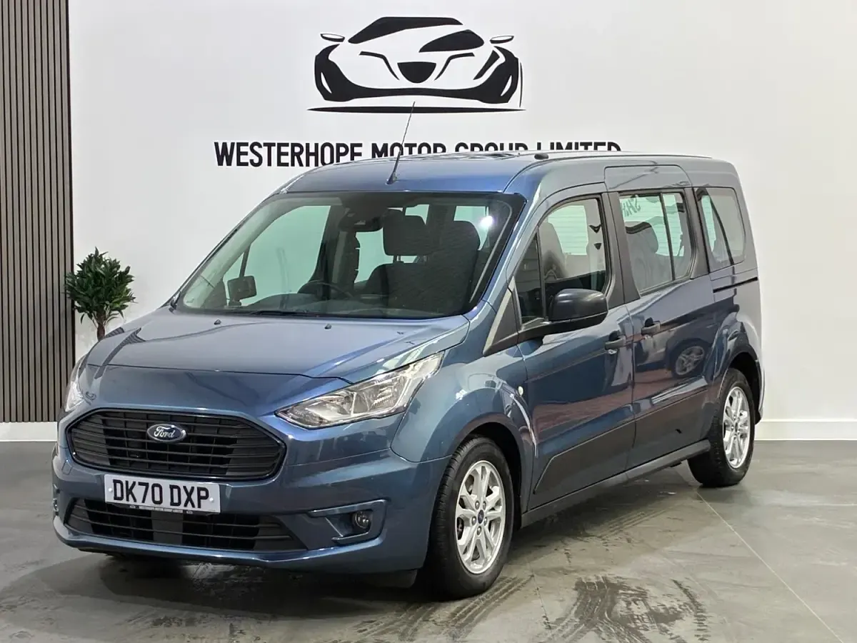 Used Ford Grand Tourneo Connect Zetec 100 HP (73 kW) 2020 Blue MPV