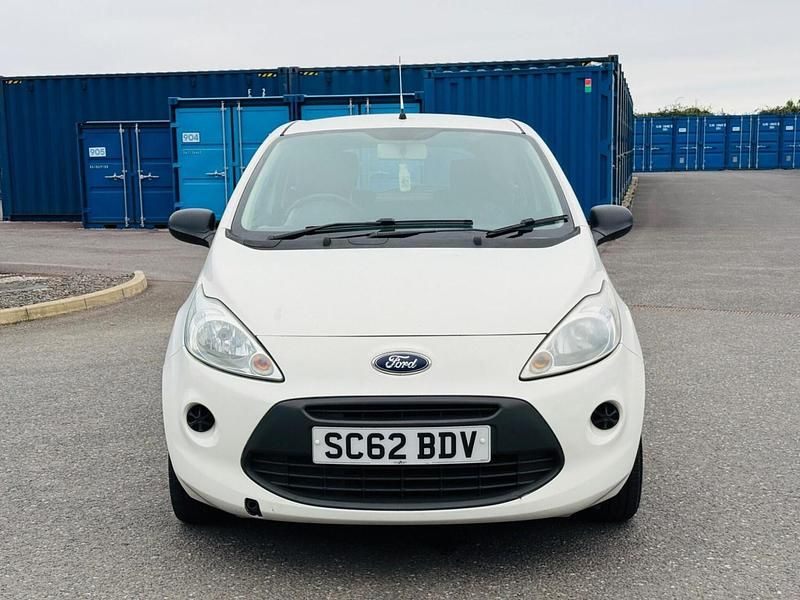 White Used 2013 Ford Ka Studio Hatchback | £1,999 (Good price) - Image 1/4