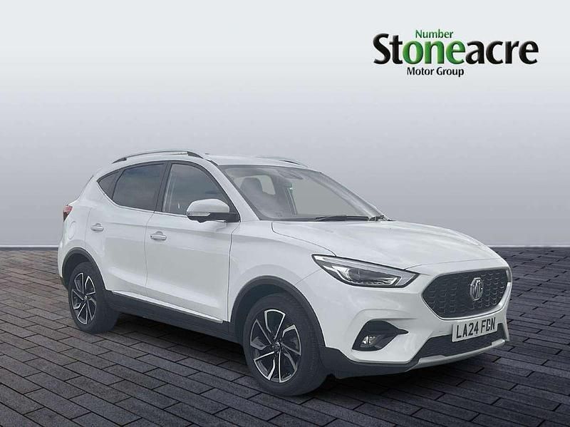 White Used 2024 MG ZS Exclusive Sedan | £16,995 (Fair price) - Image 1/2