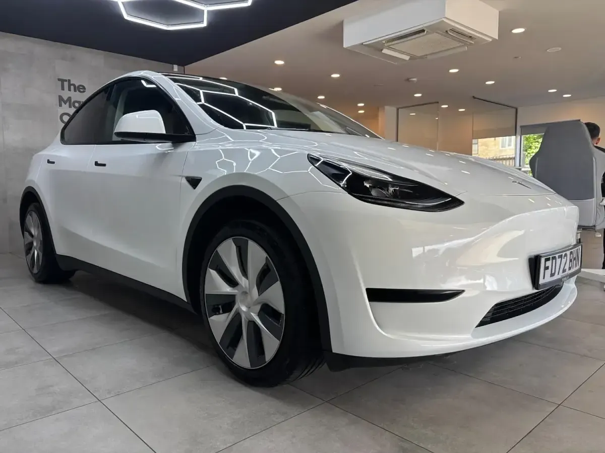 Used Tesla Model Y RWD 219 kW (299 HP) 2022 White SUV