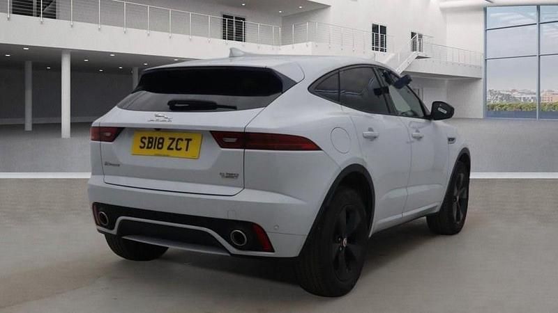 Used Jaguar E-Pace R-Dynamic 180 HP (132 kW) 2018 White SUV