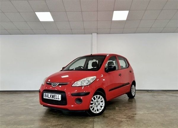 Red Used 2010 Hyundai i10 Classic Hatchback | £3,000 (Fair price) - Image 1/1