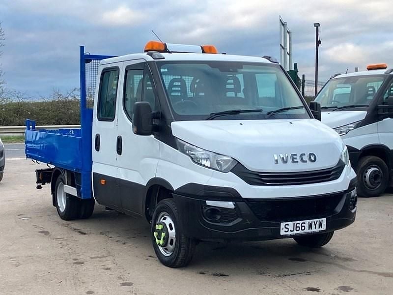 Used Iveco Daily 180 HP (132 kW) 2016 White