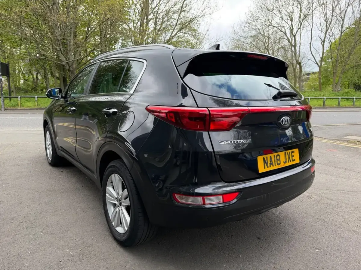 Usado Kia Sportage 130 HP (95 kW) 2018 Preto SUV