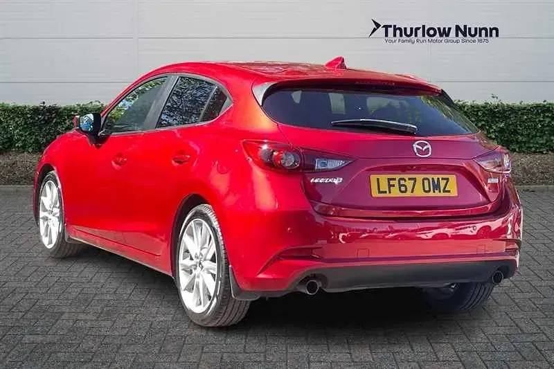 Used Mazda 3 Inclusive 129 HP (94 kW) 2018 Red Hatchback