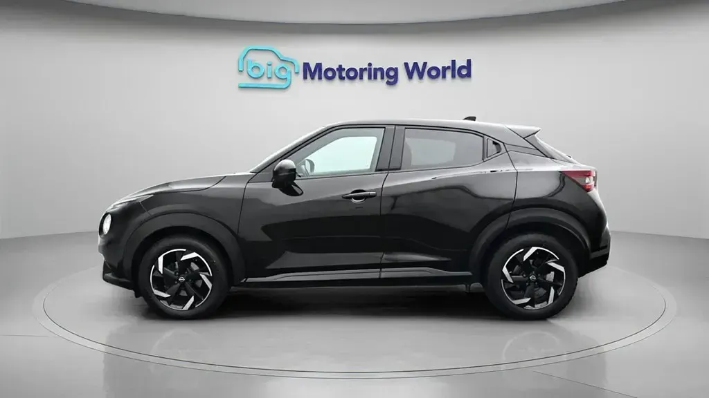 Used Nissan Juke N-Connecta 114 HP (83 kW) 2023 Black SUV