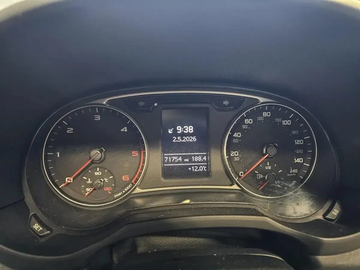 Usado Audi A1 S-Line 2016 Cinzento Citadino