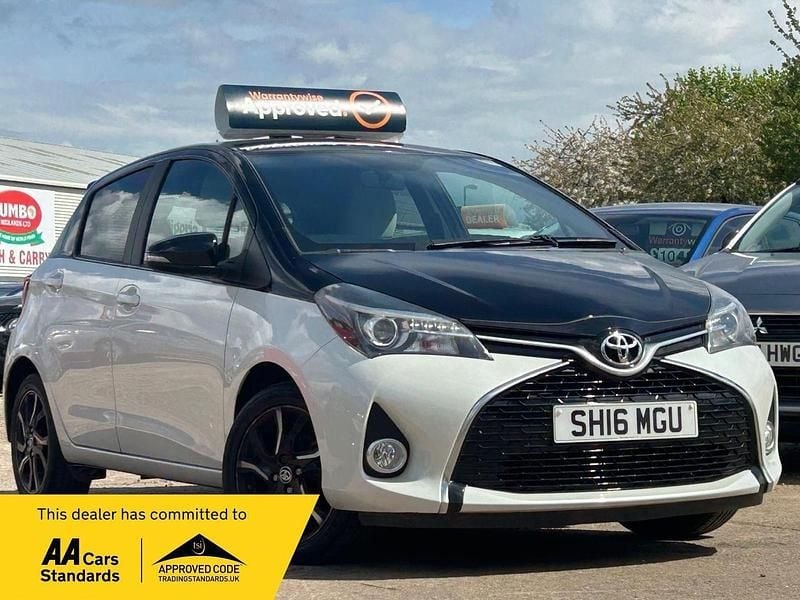 White Used 2016 Toyota Yaris Design Hatchback | £6,475 (Super price) - Image 1/3